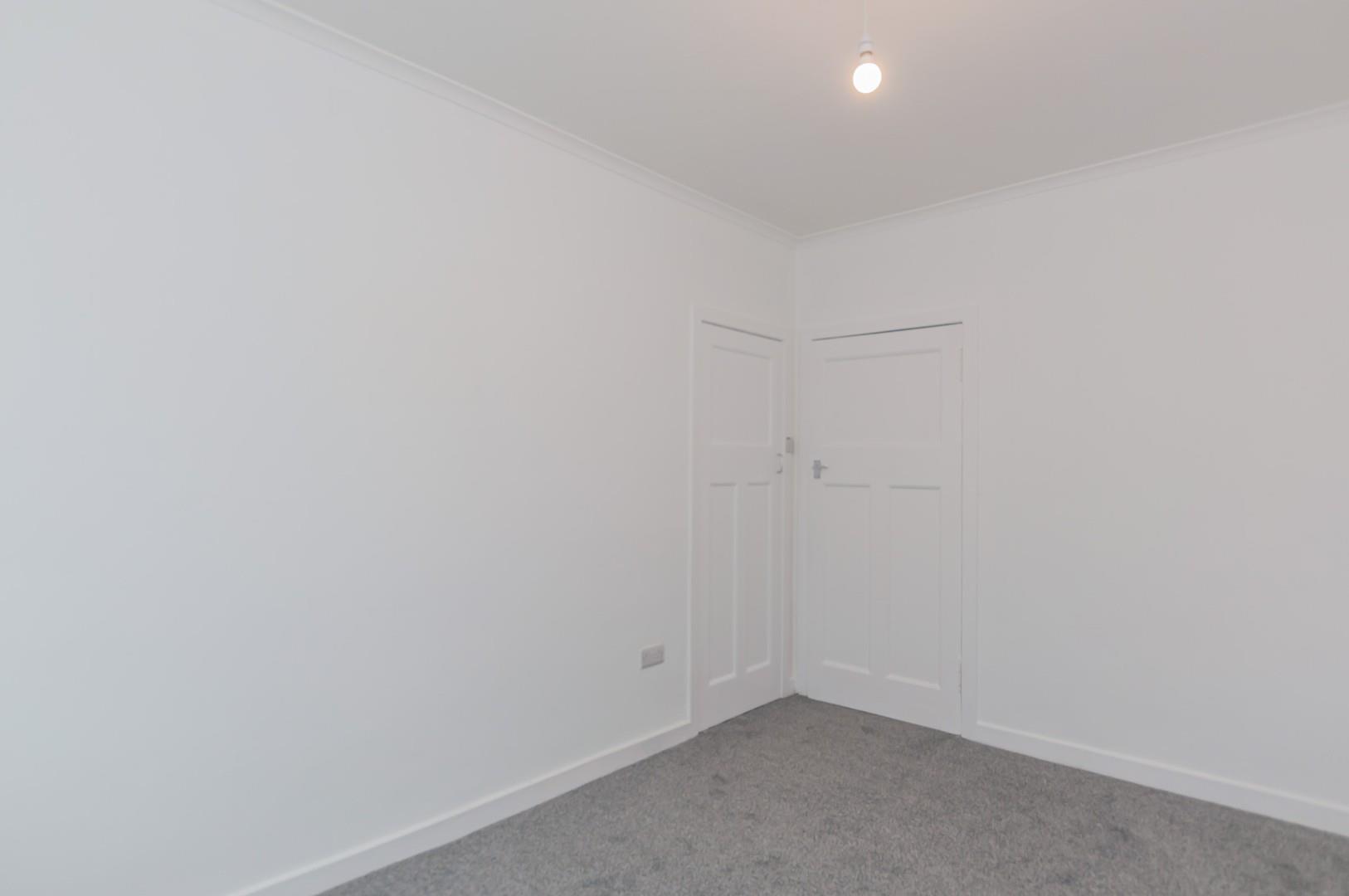 Bedroom 2 (2).jpg